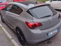 Usata Opel Astra Cosmo 110 CV (80 kW) 2010 Grigio Berlina