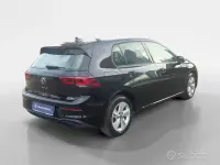 Usata VW Golf VIII Life 110 CV (80 kW) 2024 Nero Berlina