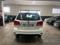 Usata Fiat Freemont 140 CV (102 kW) 2011 Bianco SUV