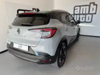 Usata Renault Captur Techno 101 CV (74 kW) 2025 Grigio SUV