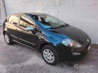 Usata Fiat Punto Lounge 77 CV (56 kW) 2015 Blu Utilitaria