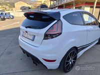 Usata Ford Fiesta Sport 135 CV (99 kW) 2012 Bianco Utilitaria