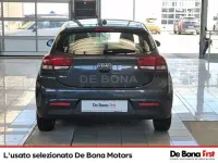 Usata Kia Rio 84 CV (61 kW) 2019 Grigio Utilitaria
