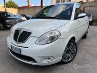 Usata Lancia Ypsilon 60 CV (44 kW) 2008 Bianco Utilitaria