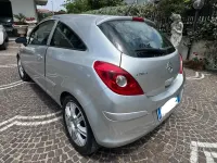 Usata Opel Corsa Enjoy 60 CV (44 kW) 2007 Utilitaria