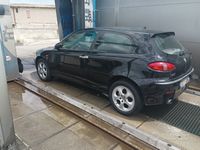 Begagnad Alfa Romeo 147 156 HK (114 kW) 2002 Svart Halvkombi