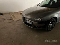 Usata Alfa Romeo 147 115 CV (84 kW) 2005 Grigio Utilitaria