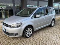 Usata VW Touran Comfortline 105 CV (77 kW) 2015 Argento Monovolume