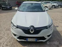 Usata Renault Mégane IV 90 CV (66 kW) 2019 Bianco pastello Berlina