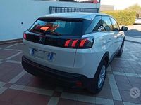 Usata Peugeot 3008 Active 130 CV (95 kW) 2021 Bianco SUV