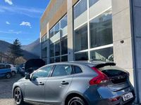 Usata Volvo V40 Kinetic 114 CV (83 kW) 2015 Gray Berlina