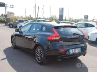Occasion Volvo V40 R-Design 120 ch (88 kW) 2019 Noir Berline