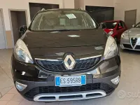 Usata Renault Scénic III XMOD 110 CV (80 kW) 2013 Nero Monovolume