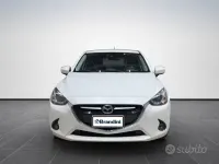 Usata Mazda 2 Exceed 105 CV (77 kW) 2017 Bianco Berlina