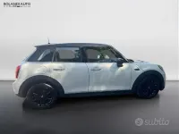 Usata Mini Cooper D 116 CV (85 kW) 2019 Argento Utilitaria