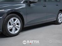 Usata VW Golf VIII Life 116 CV (85 kW) 2021 Grigio Station wagon