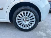 Usata Fiat Punto Evo Dynamic 75 CV (55 kW) 2011 Bianco Utilitaria