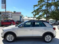 Usata VW T-Roc Life 110 CV (80 kW) 2023 Ascot gray SUV