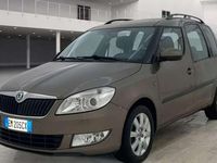Usata Skoda Roomster Active 75 CV (55 kW) 2012 Marrone Monovolume