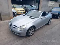 Usata Mercedes SLK200 163 CV (119 kW) 2006 Grigio Cabrio