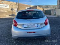 Usata Peugeot 208 Allure 82 CV (60 kW) 2014 Grigio Utilitaria