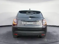 Usata Fiat 600 La Prima 110 CV (80 kW) 2025 Nero SUV