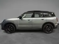 Usata Mini Cooper Countryman Favoured 163 CV (119 kW) 2025 Smokey green SUV