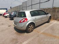 Usata Renault Mégane II Sportway 100 CV (73 kW) 2005 Grigio Berlina