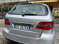 Usata Mercedes B200 140 CV (102 kW) 2011 Grigio Monovolume