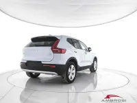 Nuova Volvo XC40 Core 163 CV (119 kW) 2026 Cloud blue SUV