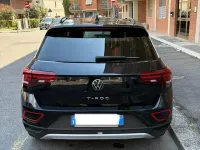 Usata VW T-Roc 110 CV (80 kW) 2023 Nero SUV