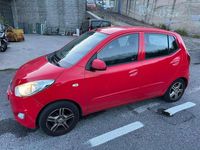 Usata Hyundai i10 84 CV (61 kW) 2013 Rosso Utilitaria