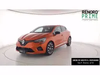 Usata Renault Clio Intens 91 CV (66 kW) 2023 Arancione Utilitaria