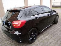 Usata Mercedes A180 Premium 122 CV (89 kW) 2014 Berlina