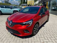 Usata Renault Clio V Techno 145 CV (106 kW) 2023 Rosso passion Berlina