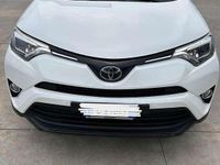 Usata Toyota RAV4 Style 143 CV (105 kW) 2017 Bianco SUV
