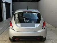 Usata Lancia Ypsilon 69 CV (50 kW) 2011 Grigio Utilitaria