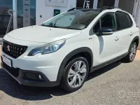 Usata Peugeot 2008 GT-line 110 CV (80 kW) 2016 Bianco SUV