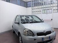 Usata Toyota Yaris Sol 65 CV (47 kW) 2005 Blu Berlina