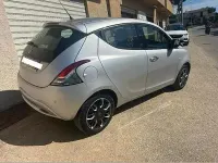 Usata Lancia Ypsilon 69 CV (50 kW) 2017 Grigio Utilitaria