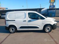 Usata Peugeot Partner 131 CV (96 kW) 2019 Bianco Monovolume