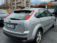 Usata Ford Focus 90 CV (66 kW) 2006 Grigio Berlina
