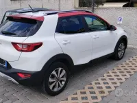 Usata Kia Stonic Style 84 CV (61 kW) 2022 Bianco SUV