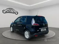Usata Renault Scénic XMOD 109 CV (80 kW) 2015 Nero Monovolume