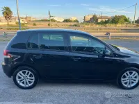 Usata VW Golf VI Highline 102 CV (75 kW) 2009 Nero Utilitaria