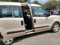Usata Fiat Doblò Dynamic 105 CV (77 kW) 2012 Oro Monovolume