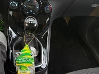 Usata Ford Fiesta Titanium 75 CV (55 kW) 2015 Blu/azzurro Utilitaria