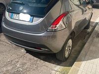 Usata Lancia Ypsilon 54 CV (39 kW) 2014 Grigio Utilitaria