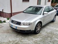 Usata Audi A4 101 CV (74 kW) 2002 Grigio Berlina