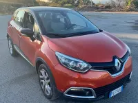 Usata Renault Captur 90 CV (66 kW) 2016 Arancione SUV